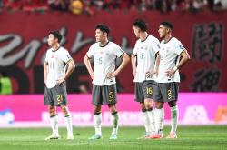 开云体育官方网站-重要赛事取得胜利，球员风头无两