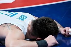 开云APP-关于阿根廷男篮翻盘猛龙，东契奇打破历史纪录的信息