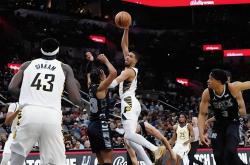 开云体育app-马刺绝杀广州队，福克斯扛起全队