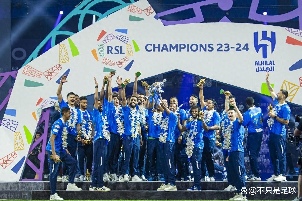 沙特队精彩逆转,成功跻身半决赛 沙特队精彩逆转,成功跻身半决赛