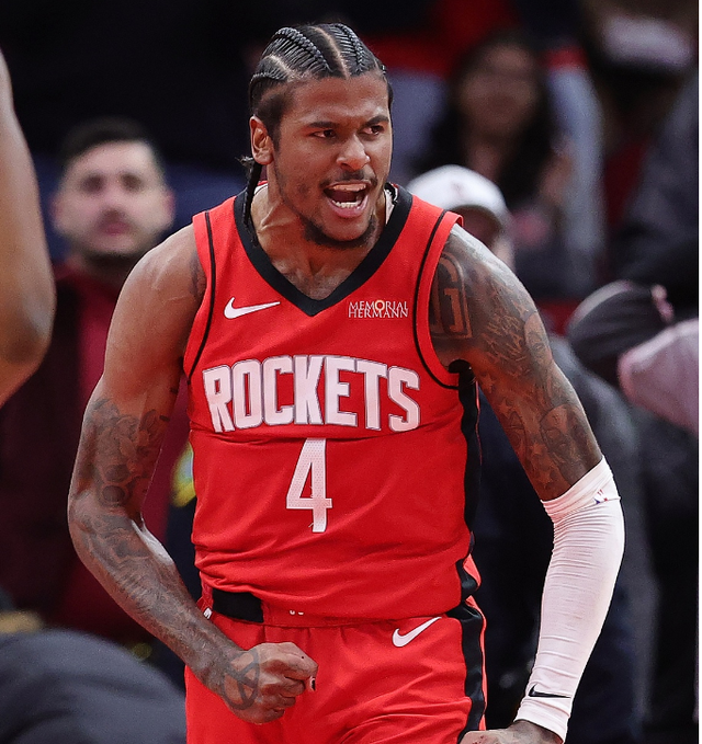 爵士逆转雄鹿，波尔津吉斯爆发神勇的简单介绍