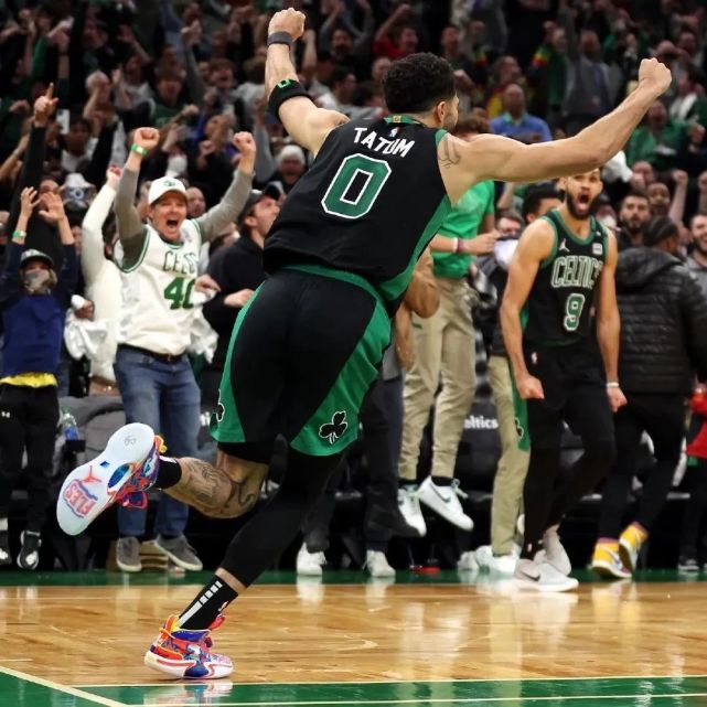 爵士绝地反击篮网,加里纳利高光表现的简单介绍 爵士绝地反击篮网,加里纳利高光表现的简单介绍