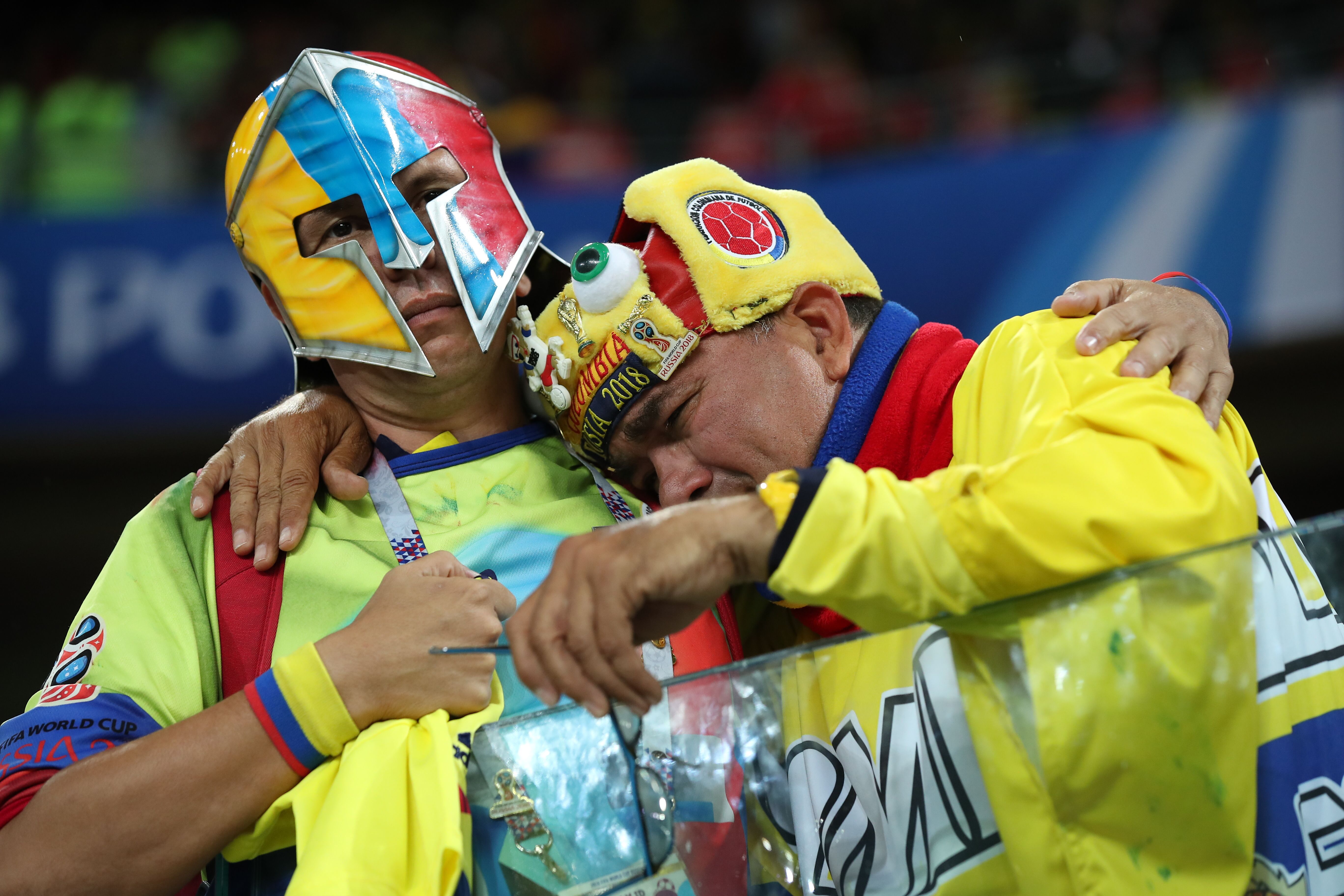 比分分析传奇谢幕,球迷泪洒赛场 比分分析传奇谢幕,球迷泪洒赛场